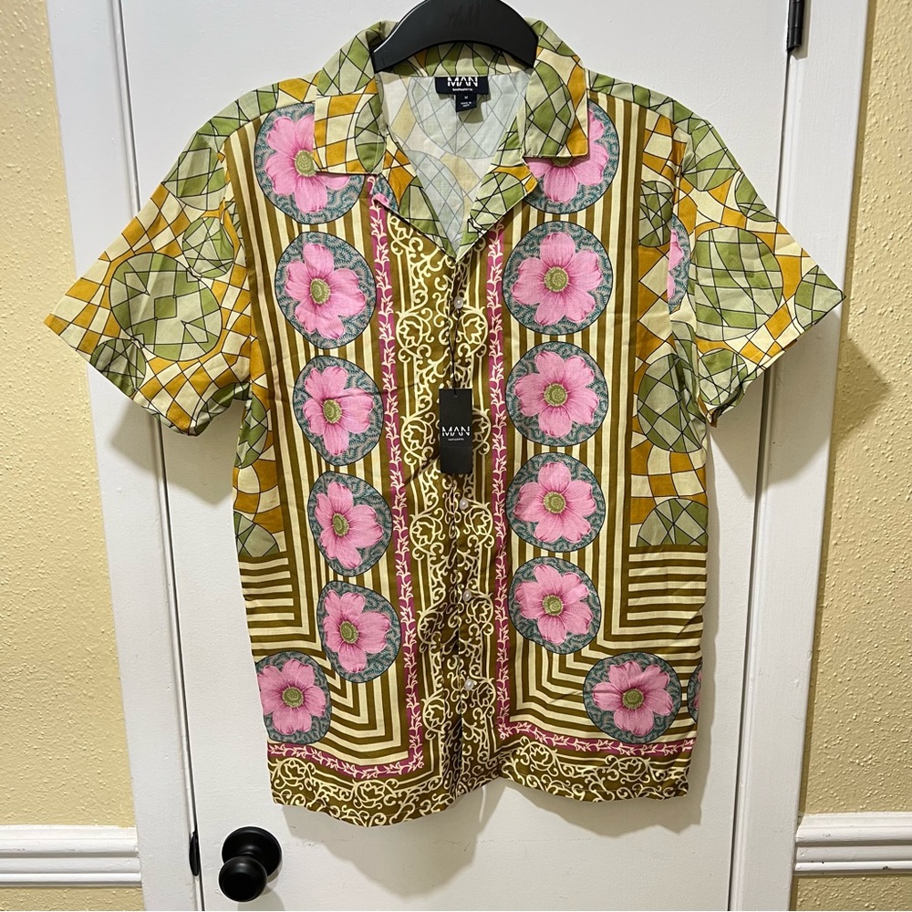 boohooMan Revere Floral Short Sleeve | Size M | NWT